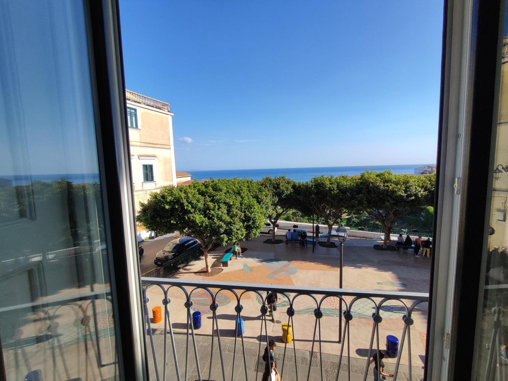 Arilu Apartment Vietri sul Mare Exterior photo